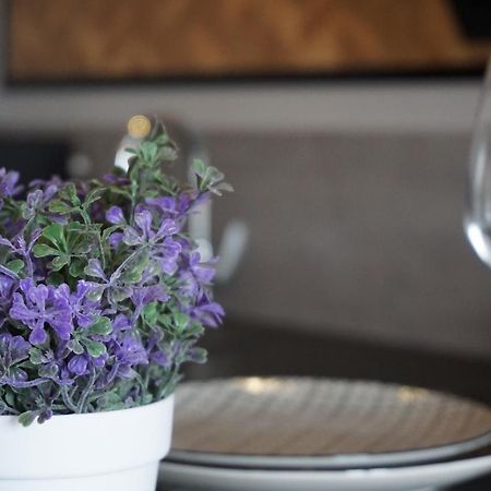 Appart Chic & Moderne Avec Balcon La Roche-sur-Yon Exterior photo