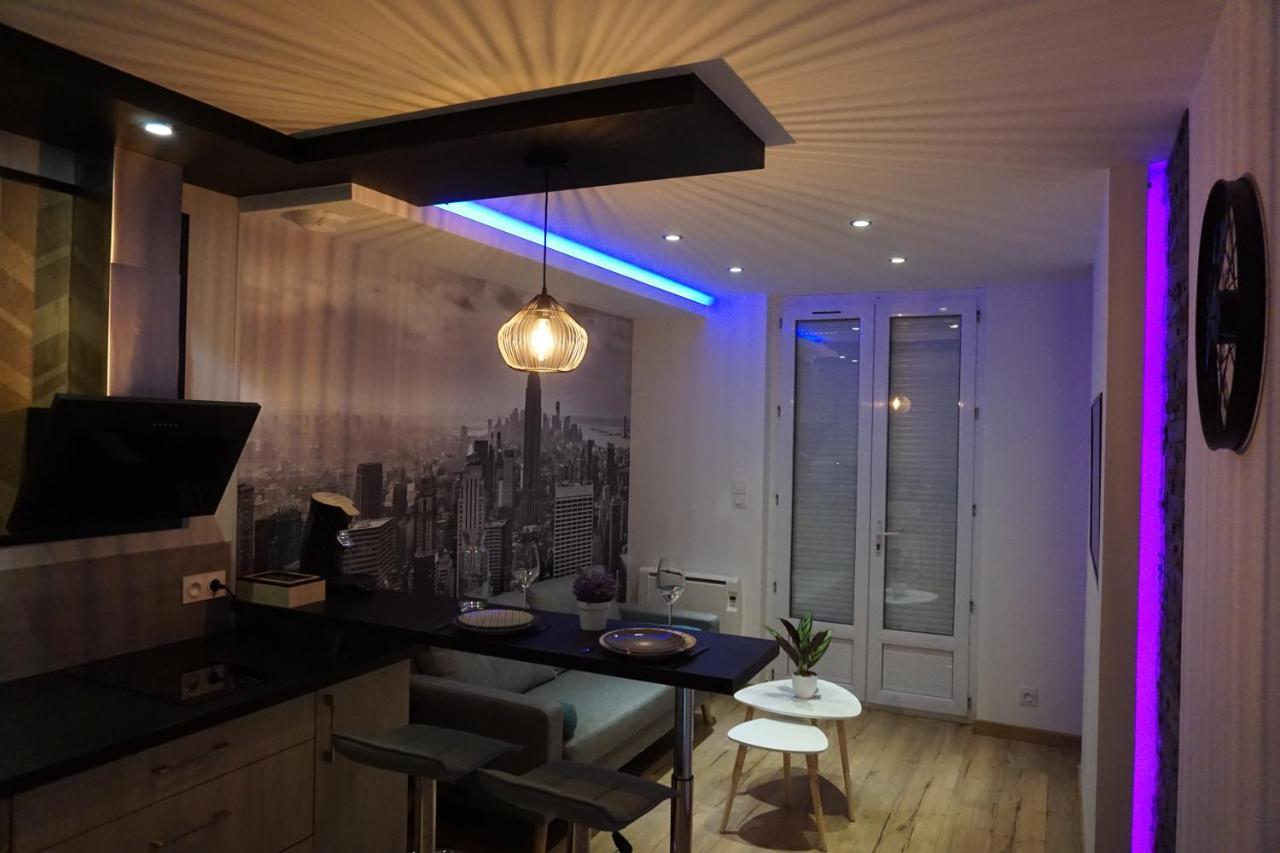 Appart Chic & Moderne Avec Balcon La Roche-sur-Yon Exterior photo