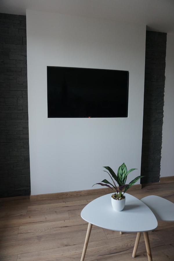 Appart Chic & Moderne Avec Balcon La Roche-sur-Yon Exterior photo