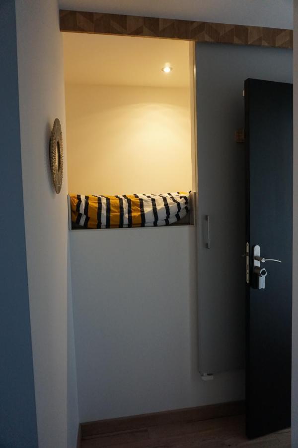 Appart Chic & Moderne Avec Balcon La Roche-sur-Yon Exterior photo